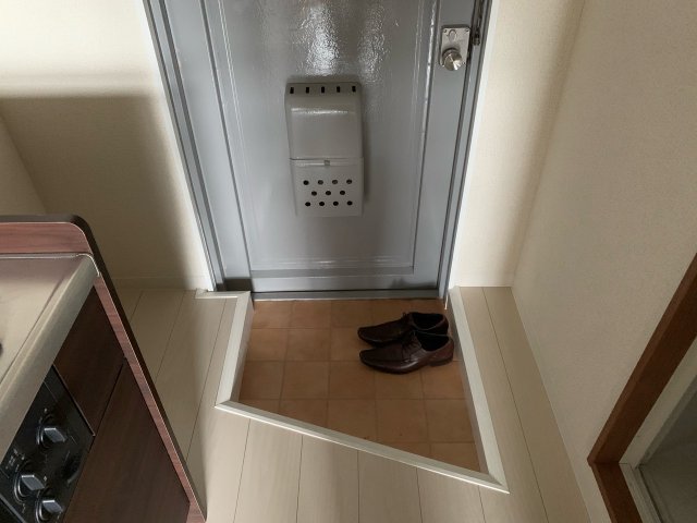 シャトレ南荻窪の玄関写真