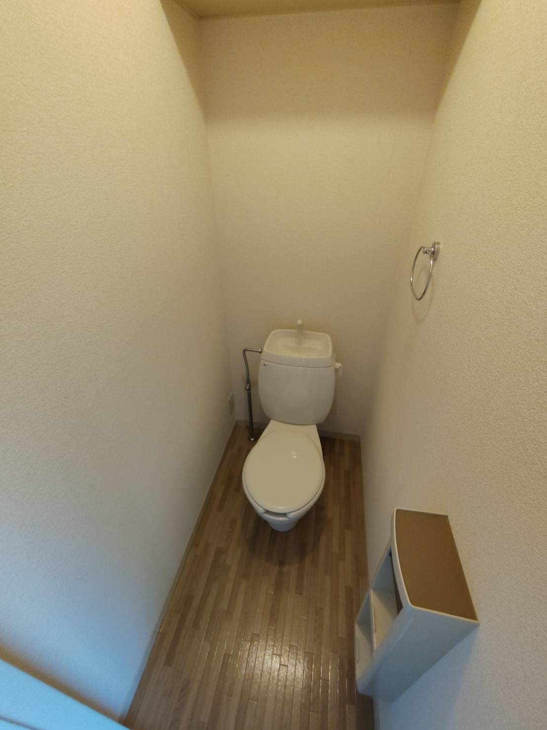 阪急神戸線 王子公園駅 徒歩9分 2階建 築30年のトイレ写真
