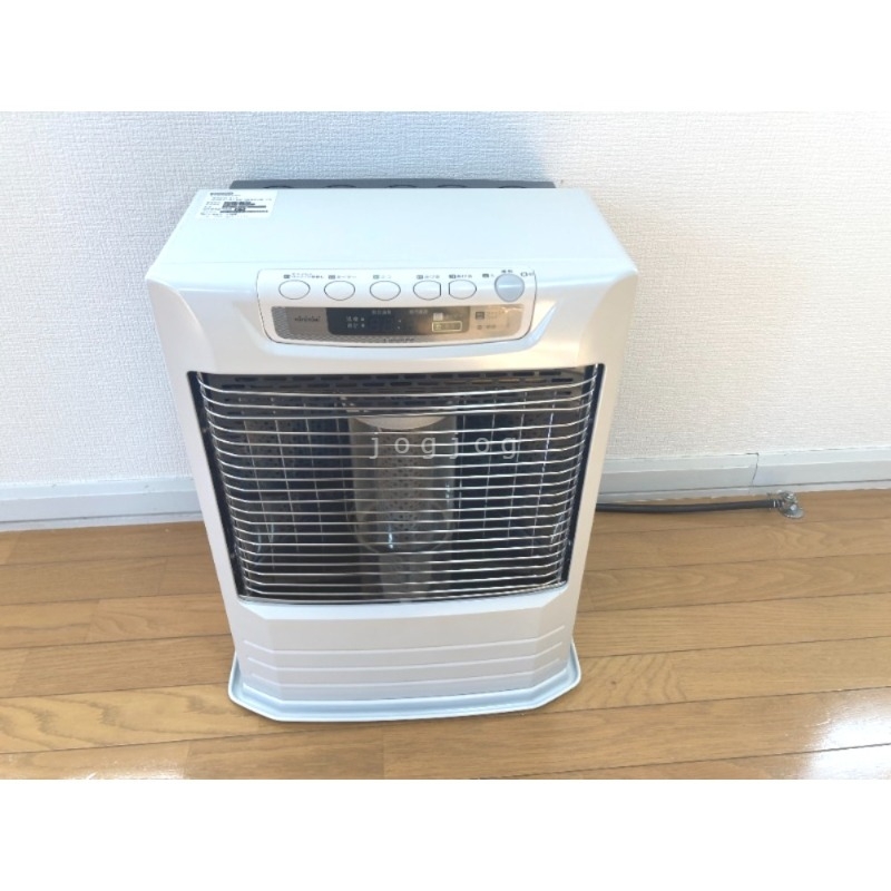 その他設備　冬はあったか灯油ストーブです★