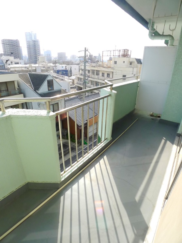 地下鉄東山線 今池駅 徒歩10分 7階建 築49年の内装写真