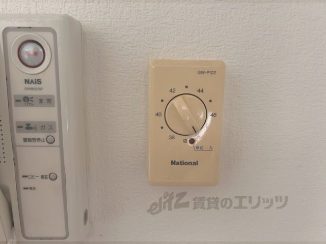 その他設備　給湯器リモコン