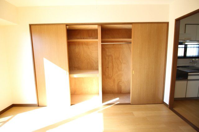 収納　（別タイプ参考写真）フローラ本駒込　文京区本駒込5