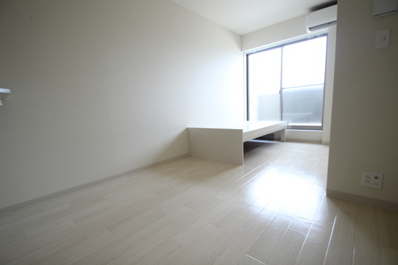 居室・リビング　※別部屋の写真です