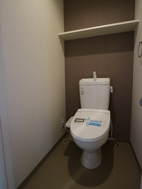 トイレ　※同物件別部屋参考画像