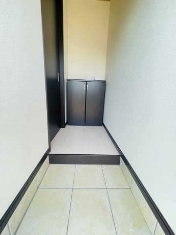 玄関　※同物件別号室の写真になります