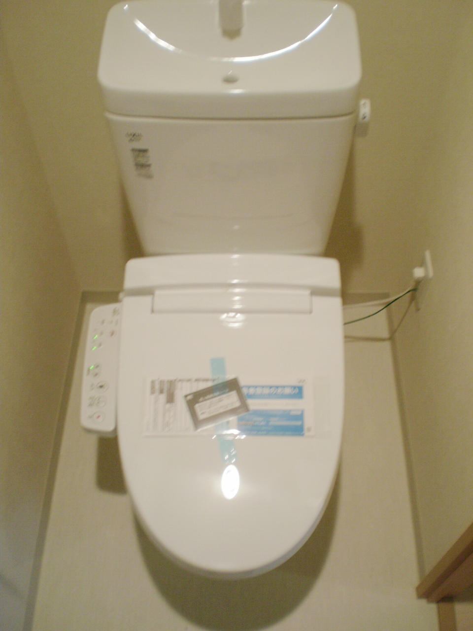 地下鉄谷町線 出戸駅 徒歩5分 6階建 築12年のトイレ写真