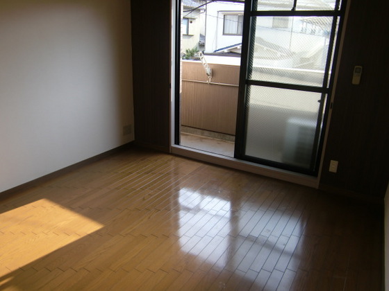 居室・リビング　※別号室の写真です