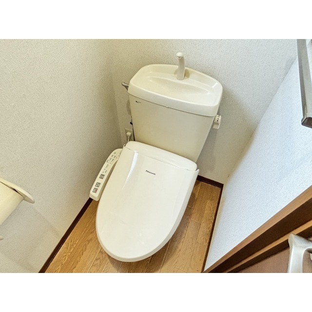 トイレ　シャワー付きトイレ