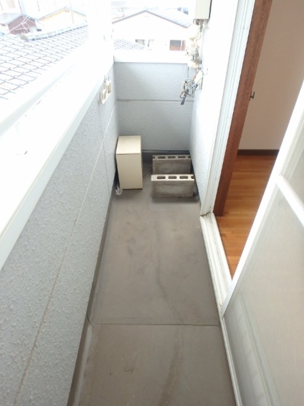 バルコニー　図面と現状に相違がある場合には現状を優先