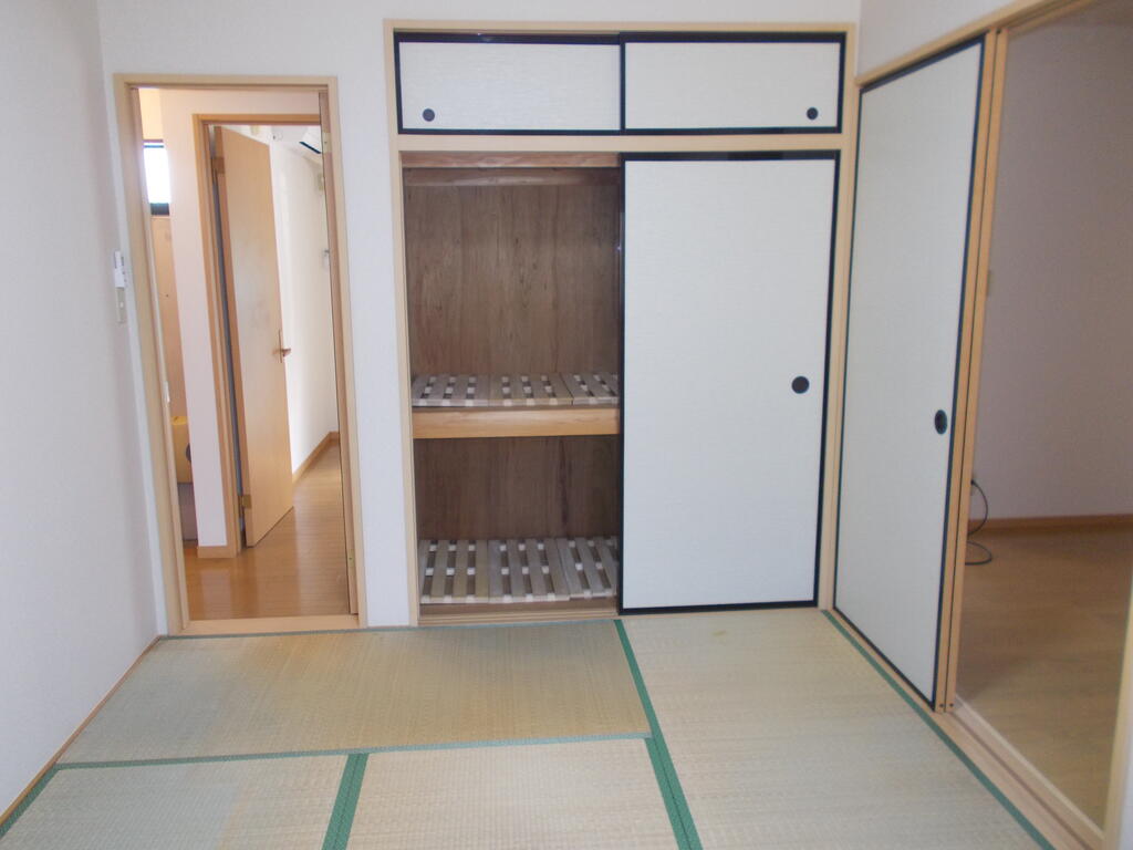 ポプラスの居間写真