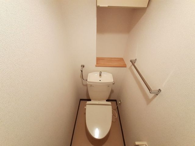 【旭川市東光十条のマンションのトイレ】