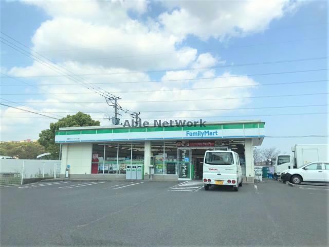 【諫早市貝津町のアパートのコンビニ】