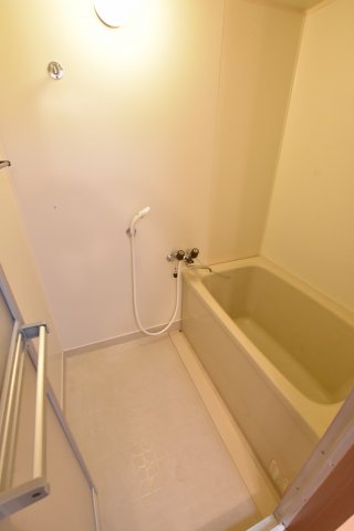 バス・シャワールーム　別号室の画像です。ご参考下さい