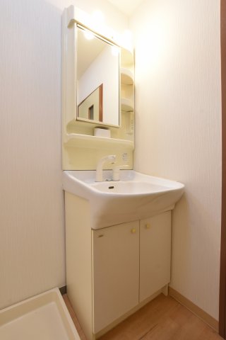 洗面設備　別号室の画像です。ご参考下さい