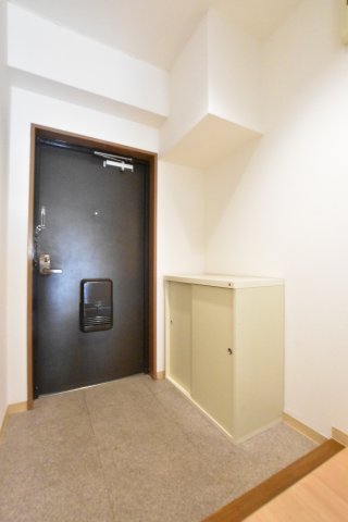 玄関　別号室の画像です。ご参考下さい