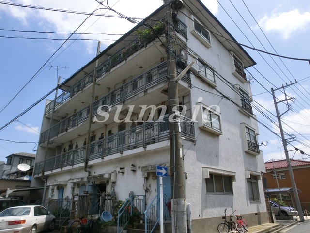 葛飾区東新小岩のマンションの建物外観