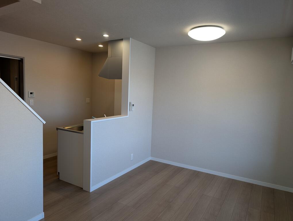 居室・リビング　1階洋室！