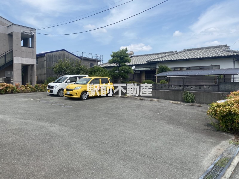 【プロスパーガーデンの駐車場】