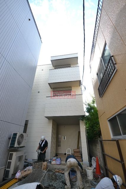 川崎市川崎区大師町のマンションの建物外観