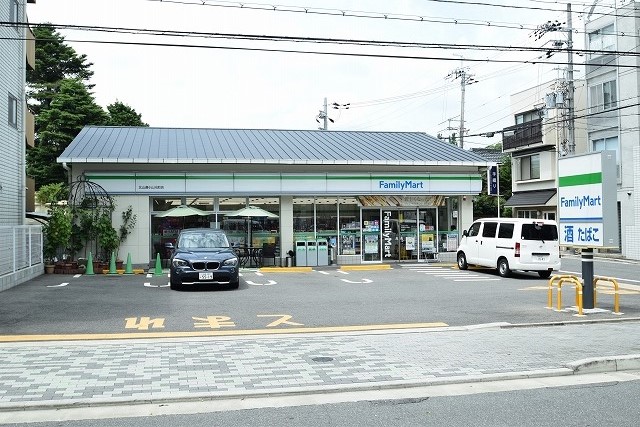 【京都市北区小山元町のマンションのコンビニ】