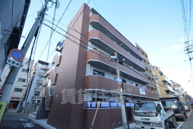 【大阪市西成区天下茶屋のマンションの建物外観】