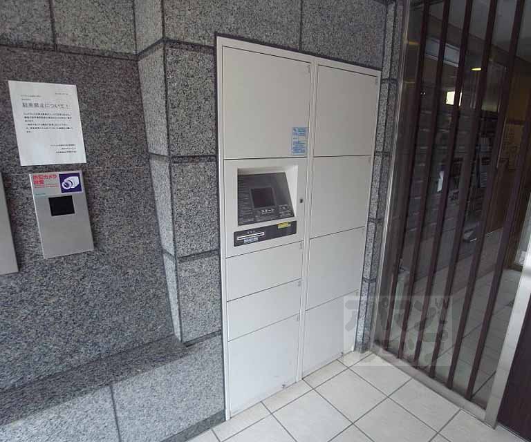 ロビー　宅配ＢＯＸ