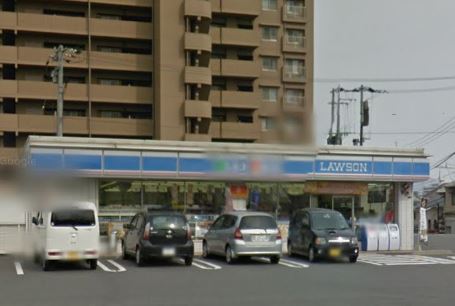 コンビニ　ローソン 小倉中島一丁目店（コンビニ）まで376m