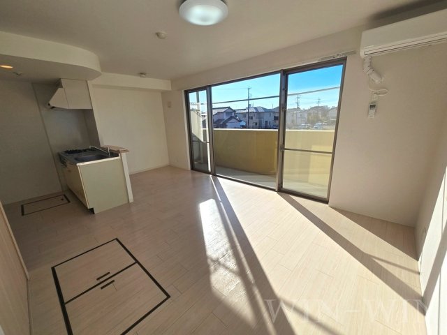 居室・リビング　イメージ（同建物内別部屋の写真です）