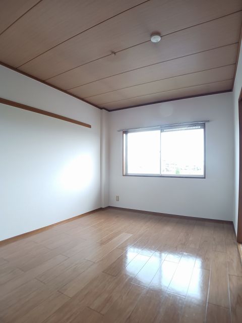 エルディムシャルマンAの内装写真