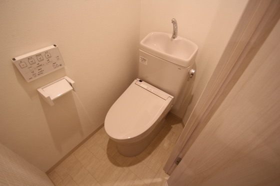 トイレ　※別部屋の写真です