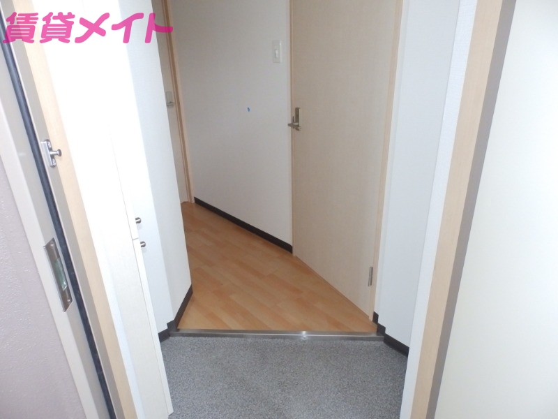 玄関　同型参考写真