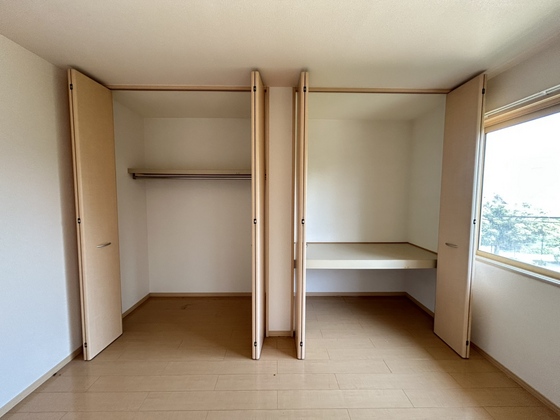 収納　※別部屋の写真です