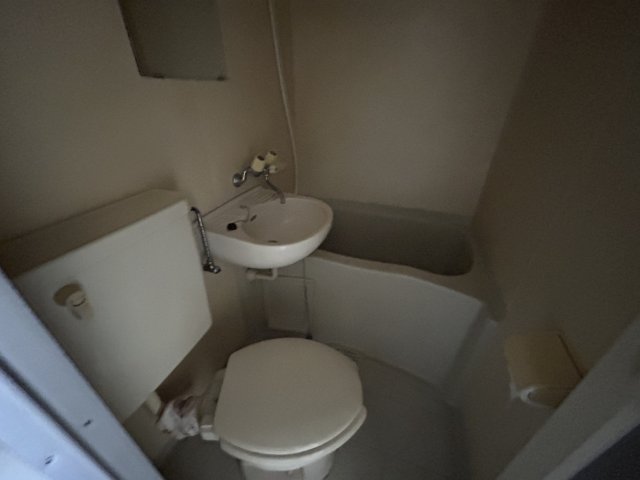 バス・シャワールーム　同物件別室です。