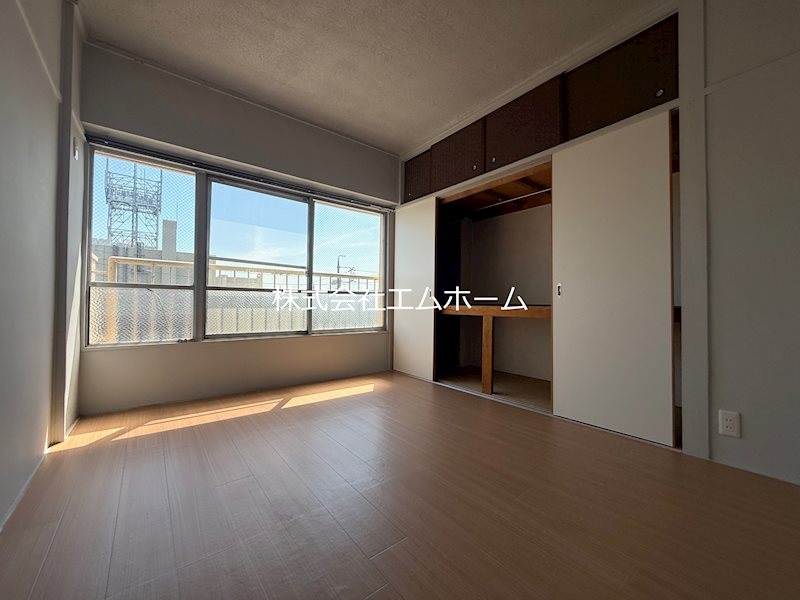 その他部屋・スペース　洋室6帖　収納充実してます