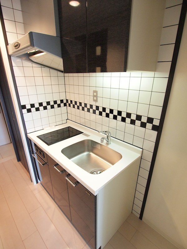 キッチン　キッチンスペース十分。