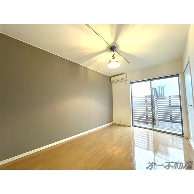 建物外観　洋室