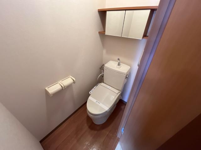 トイレ　トイレ