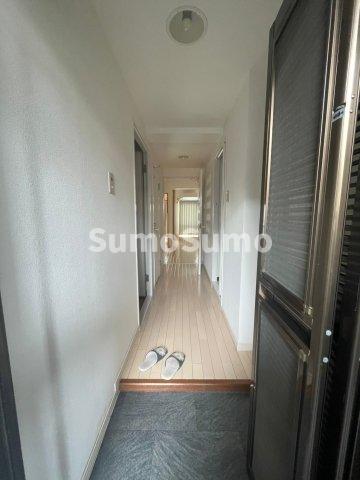 玄関　落ち着いた玄関です