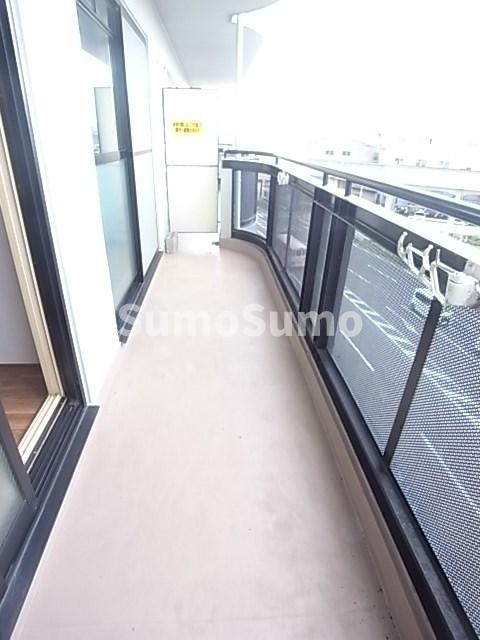 バルコニー　広々としたバルコニーです