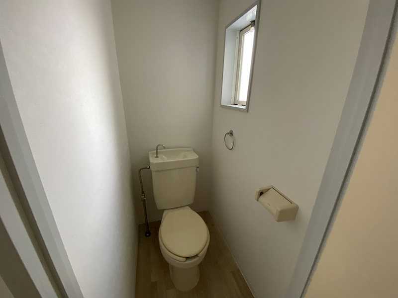 トイレ　別部屋参考