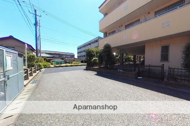 その他　前面道路（その他）まで0m