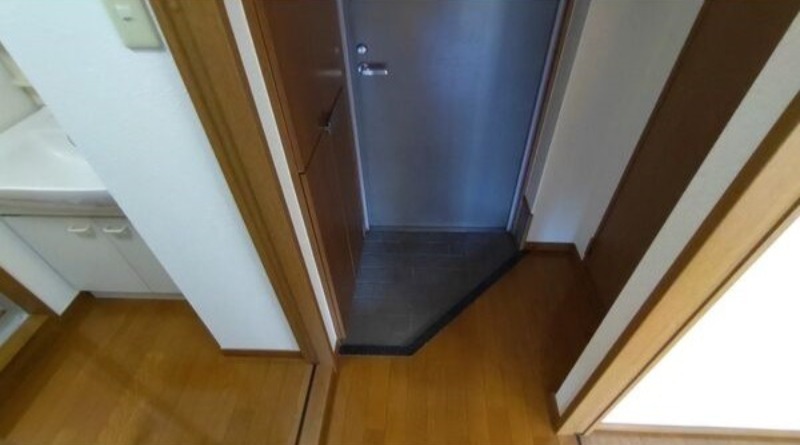 玄関　図面と現状に相違がある場合には現状を優先