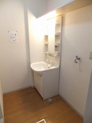 洗面設備　忙しい朝には欠かせない洗面所です