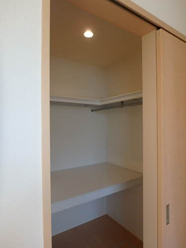 収納　ウォークインクローゼット♪