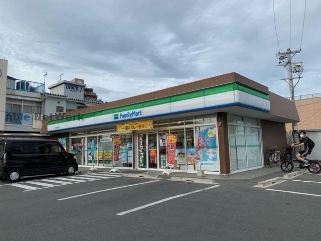 コンビニ　ファミリーマート豊橋上野町店（コンビニ）まで438m