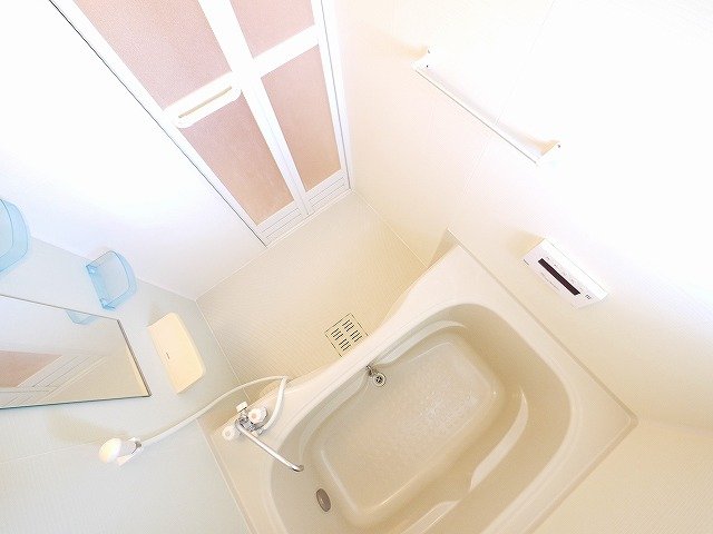 バス・シャワールーム　お風呂で日々の疲れを落としましょう