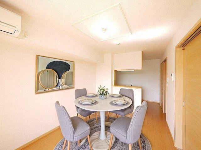 居室・リビング　CGで家具等を配置したもので家具等は含まれません