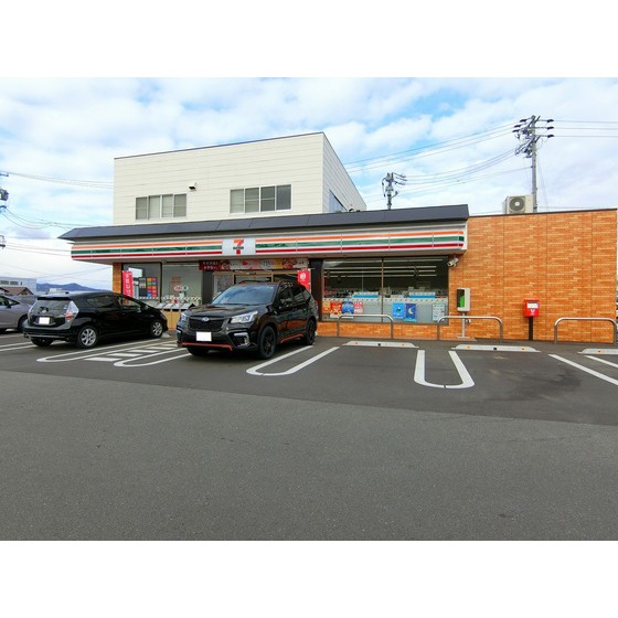 コンビニ　セブンイレブン須坂井上店（コンビニ）まで1114m