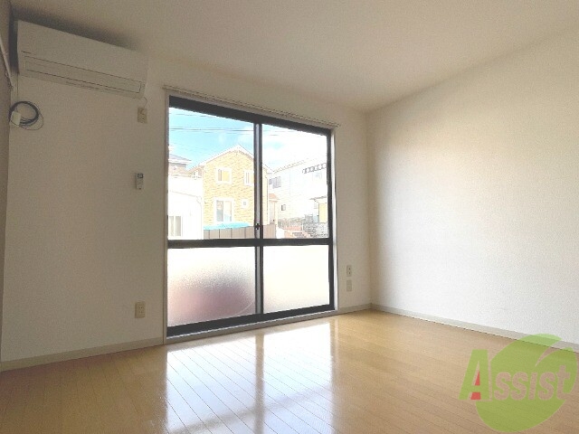 居室・リビング　リビングは広く７．５帖。陽当たりも良いです。