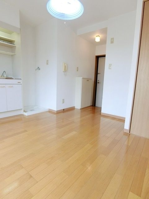 居室・リビング　☆室内照明付き☆